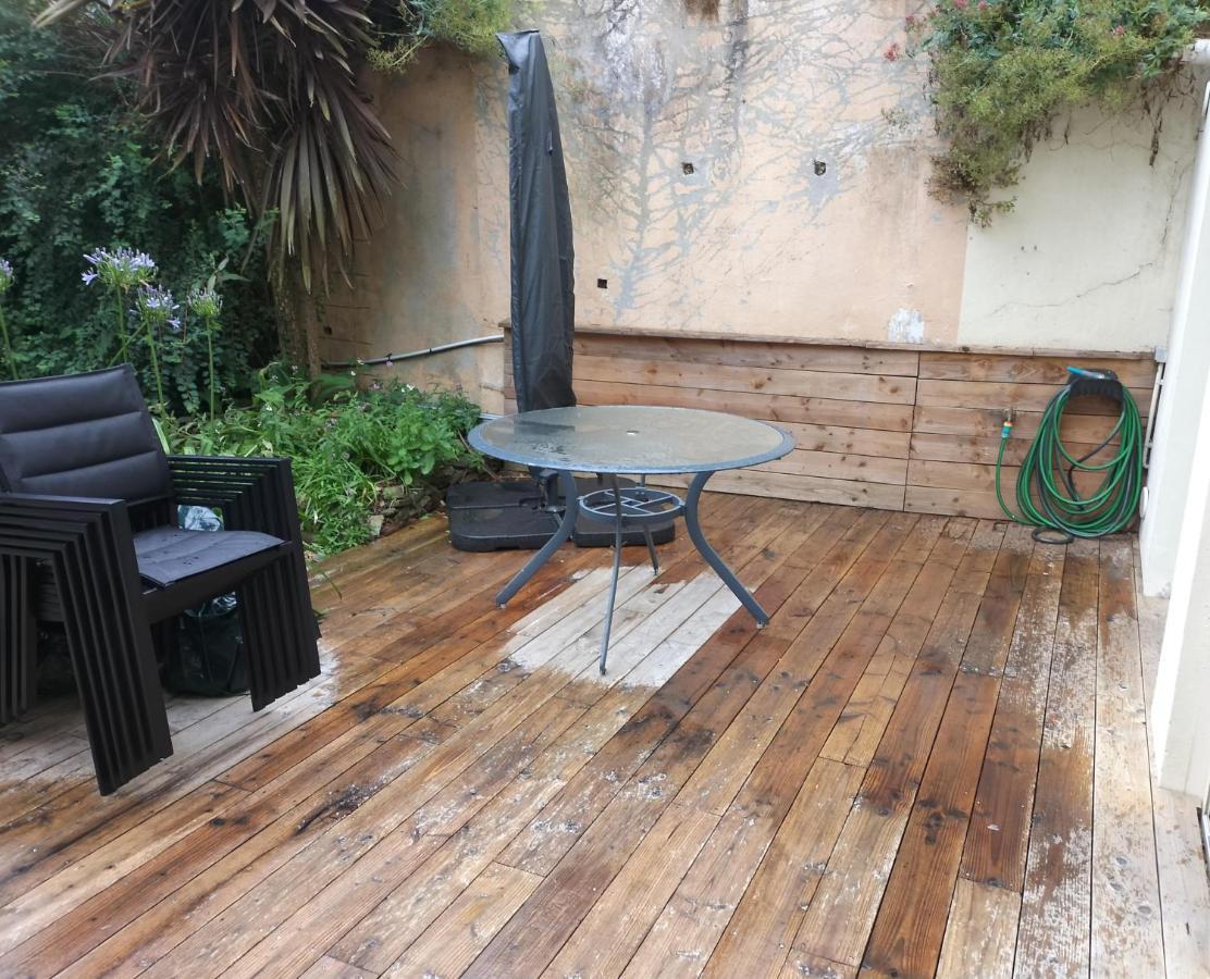 Appartement Au Centre Ville Avec Un Beau Jardin Prive Lannion Exteriör bild